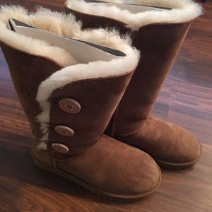 Wore it  once . I have too many uggs :)